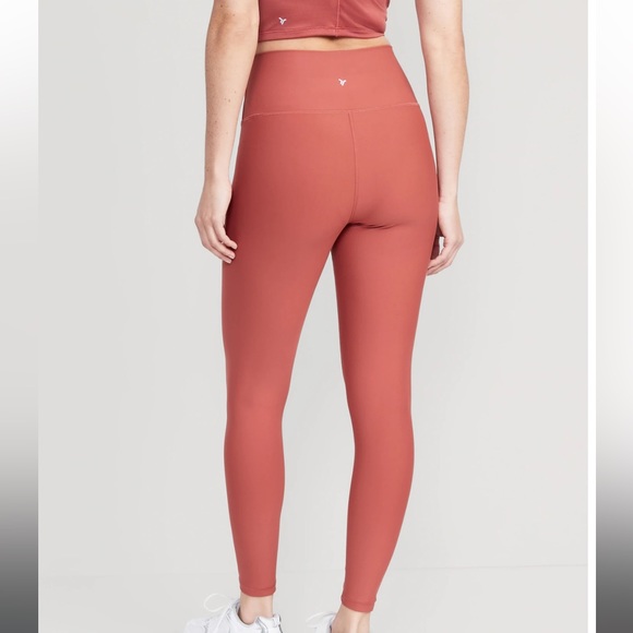 Old navy active leggings - Picture 2 of 3